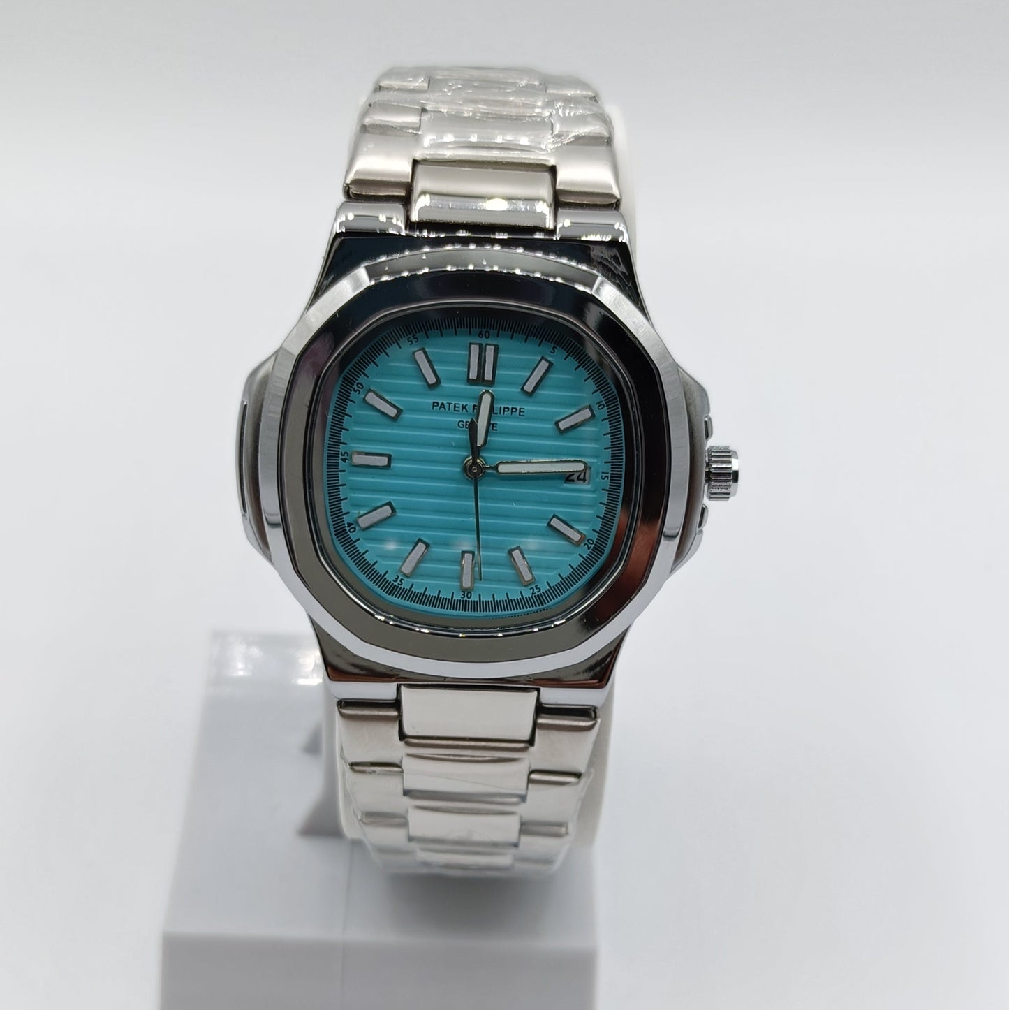 Patek Philippe PP - Sliver with Sky Dial & Date