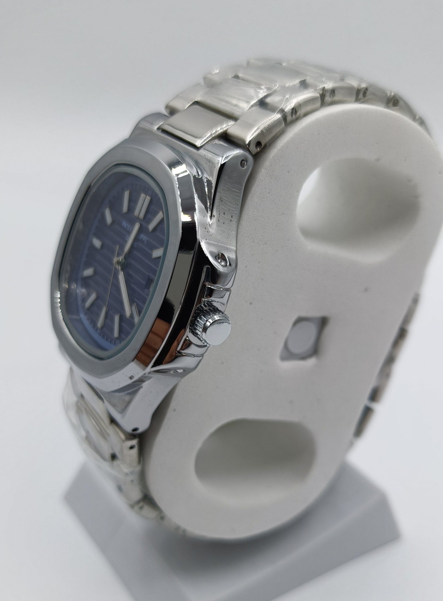 Patek Philippe PP - Silver with Navy Dial & Date
